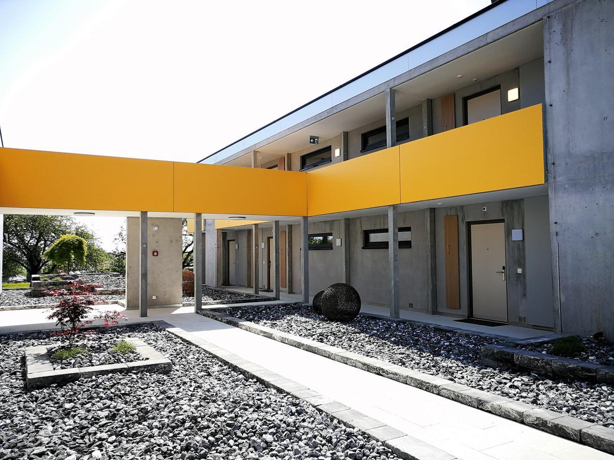Wohnmotel - Hinterforst Altstatten Exterior photo